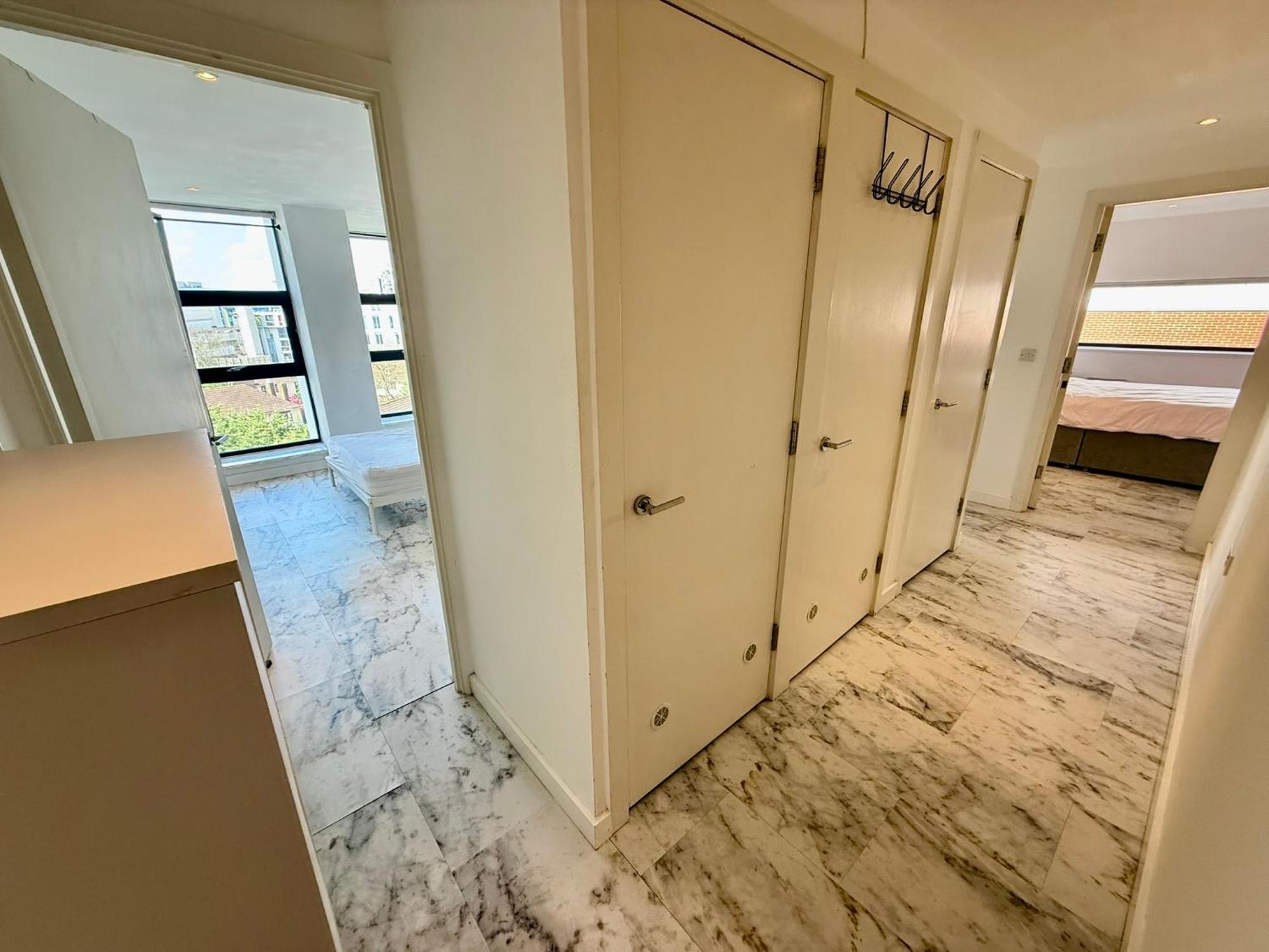 Apartahotel Deluxe Entire With 2x Bedrooms, 2x Bathrooms And A Big Living In The Olympic Park And Westfield At Stratford